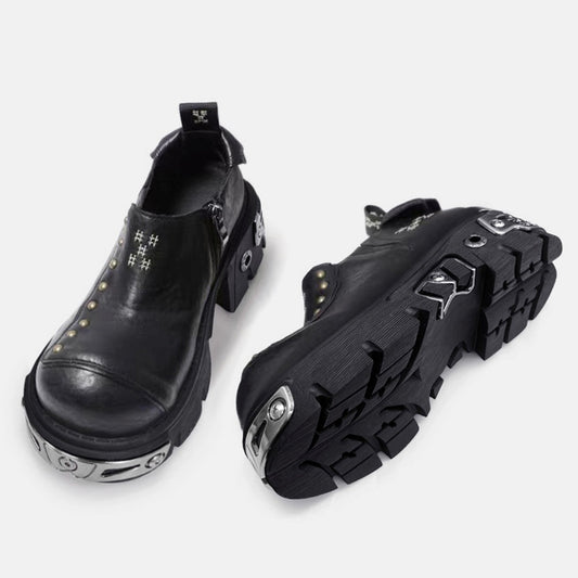 Gimmick material frame design sole cut platform sneakers HL3122