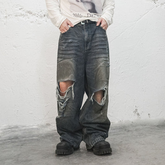 UNDERWATER Muddy Ripped Baggy Jeans