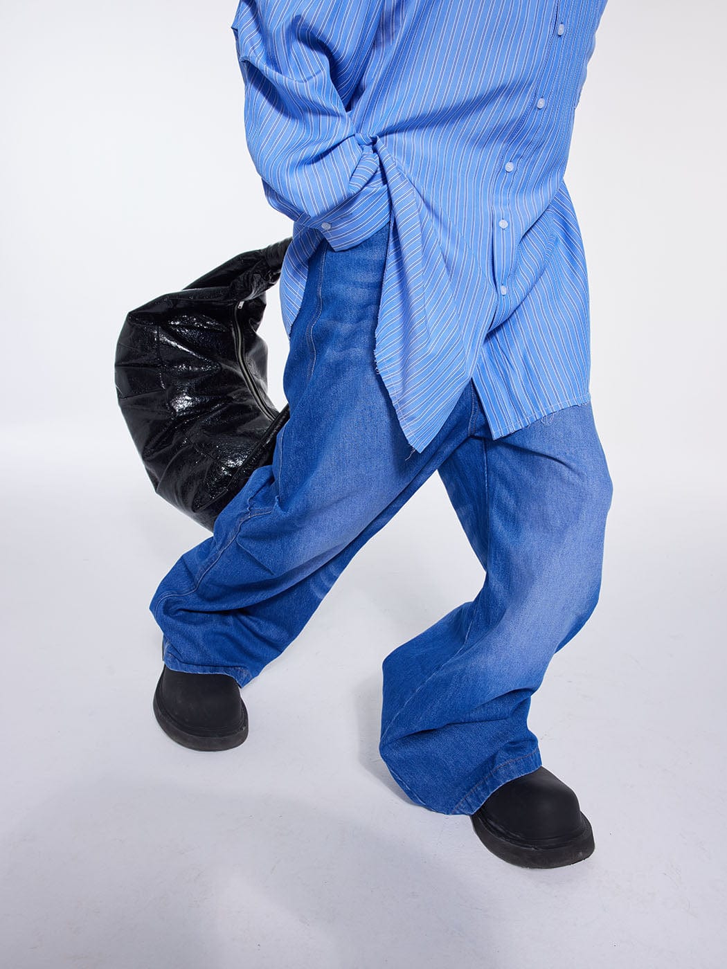 WHISTLEHUNTER Triple Washed Drape Jeans Blue