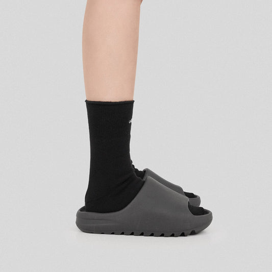 UNDERWATER Embroidered Socks Black