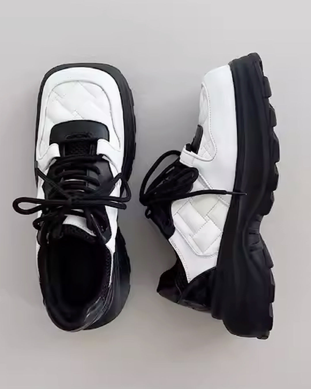 White luxury pop lace design sneakers