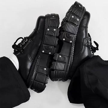 Thick-soled black basic color fashionable shoes