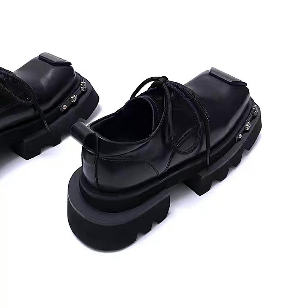 Silver point sole design platform upper style sneaker boots