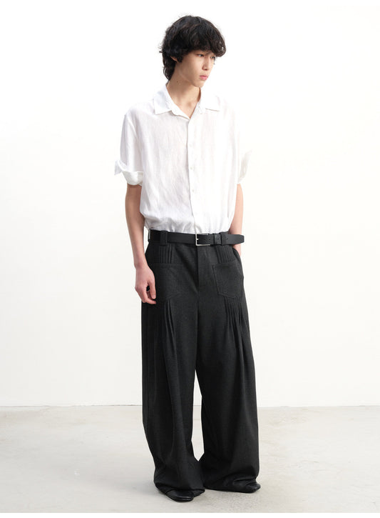 Wide-leg pants with pleated pockets
