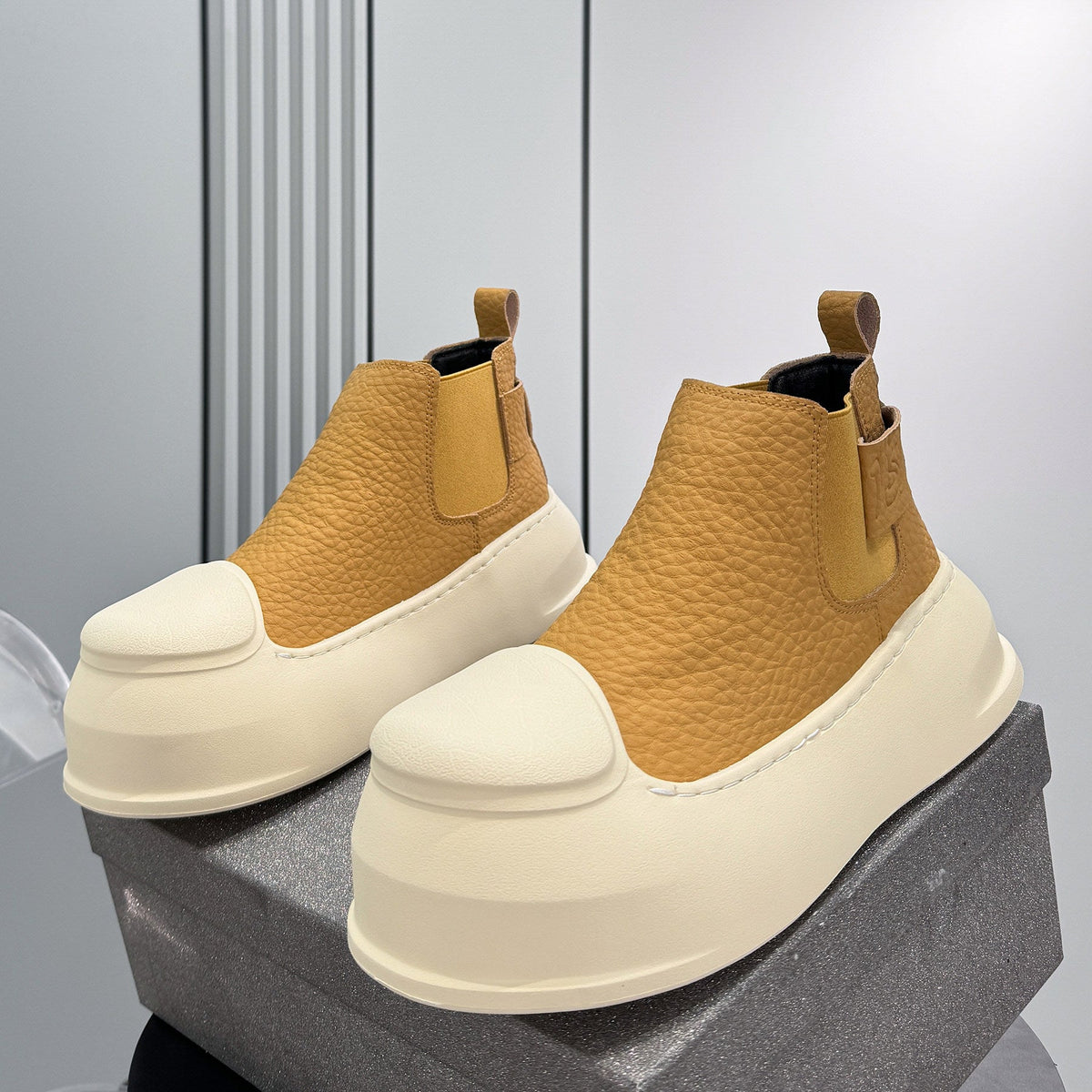 Side Gore Platform Short Boots