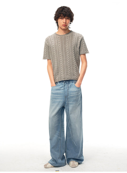 Lightweight Denim Pants with an Elastic Waistband
