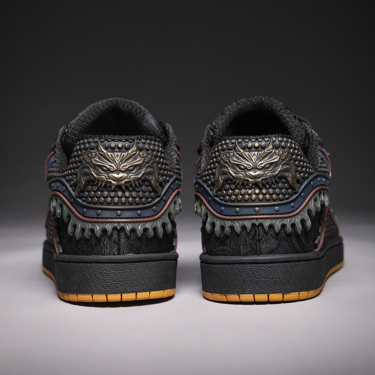 Lace-Up Multifunctional Sneakers
