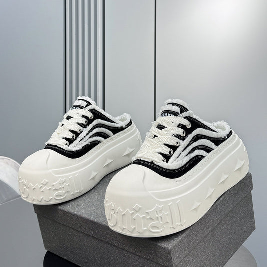 Damage Platform Thick Sole Slip-On Shoes WN24675