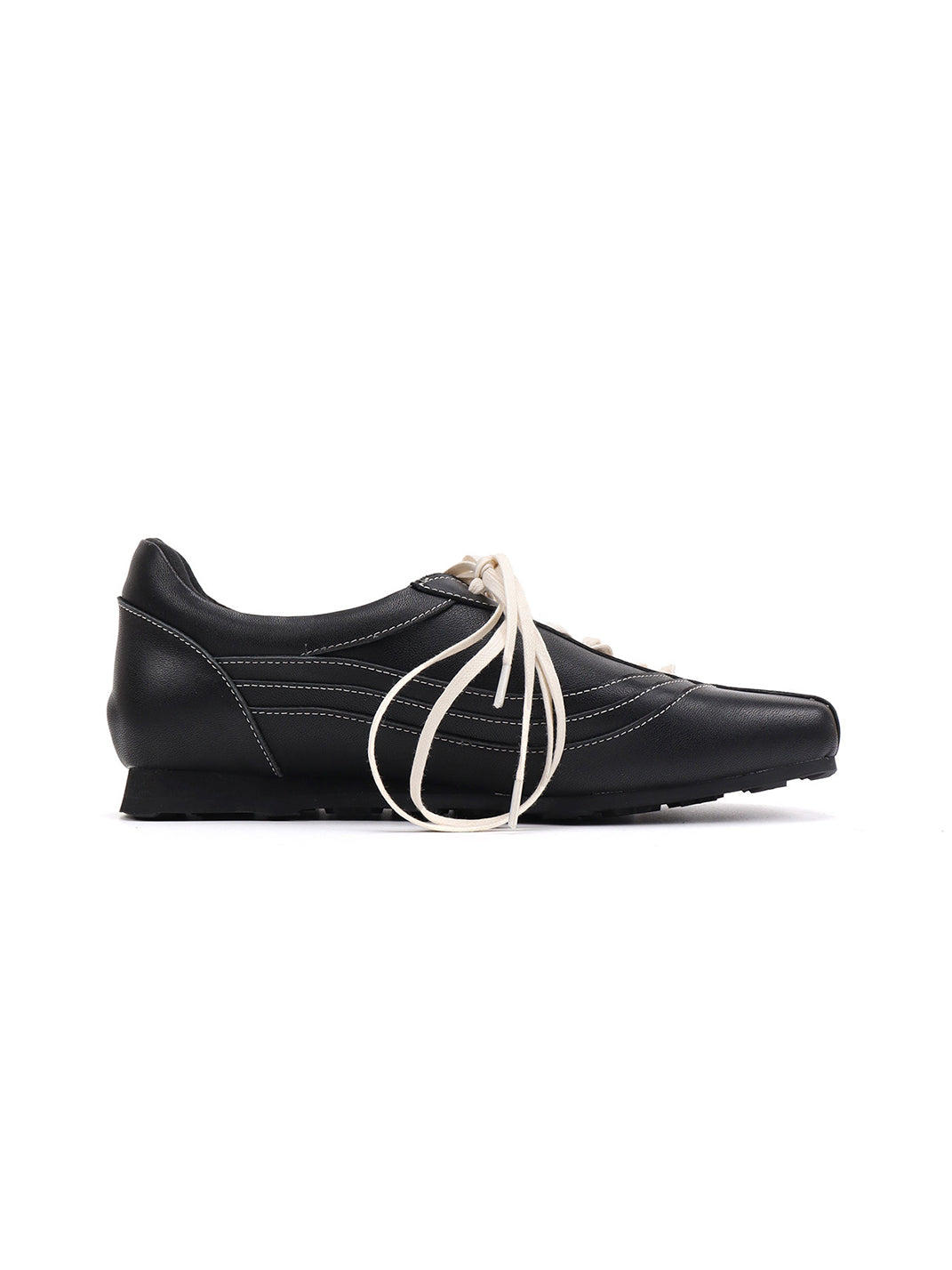 Square-Toe Black Leather Retro Trainers