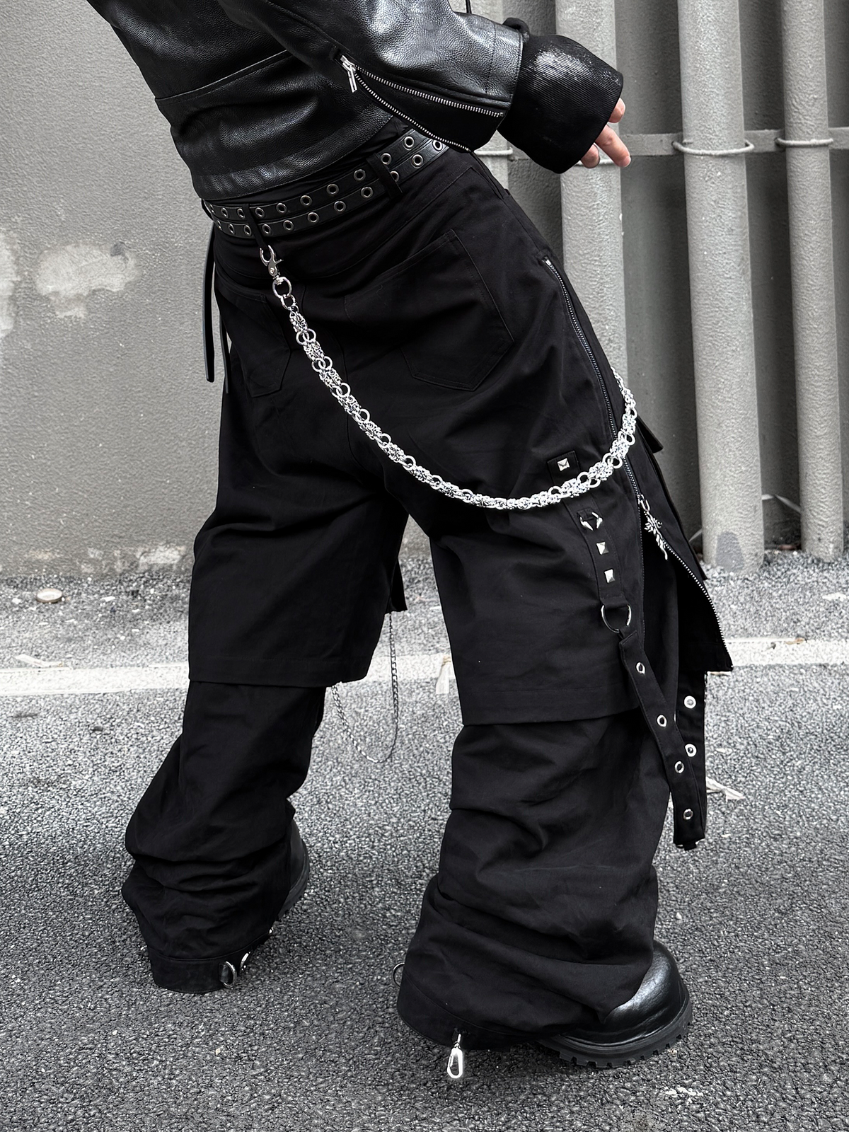 TH4SWE Punk Chain-Strap Cargo Pants