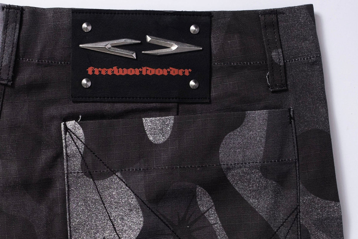 FVVO Distressed Rivet Strap Cargo Shorts Camo