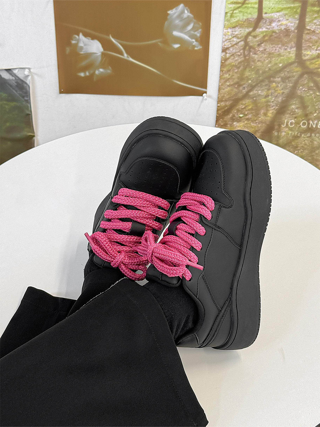 Contrast Lace Platform Sneakers
