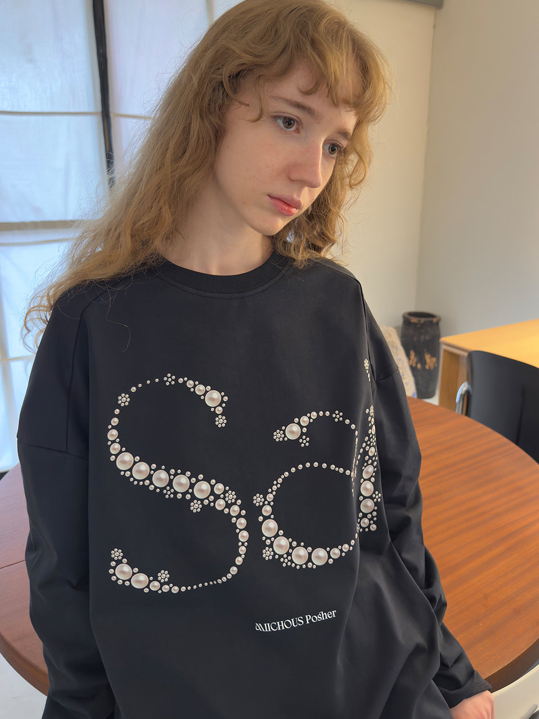 Sai Pearl Letter Print Long Sleeve T-Shirt