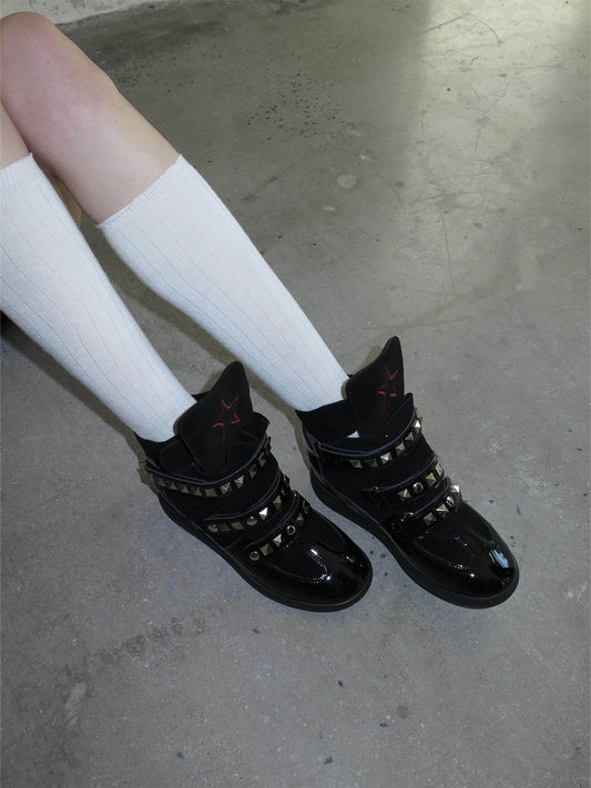 Black Retro Cowhide Wedge Shoes with Studs