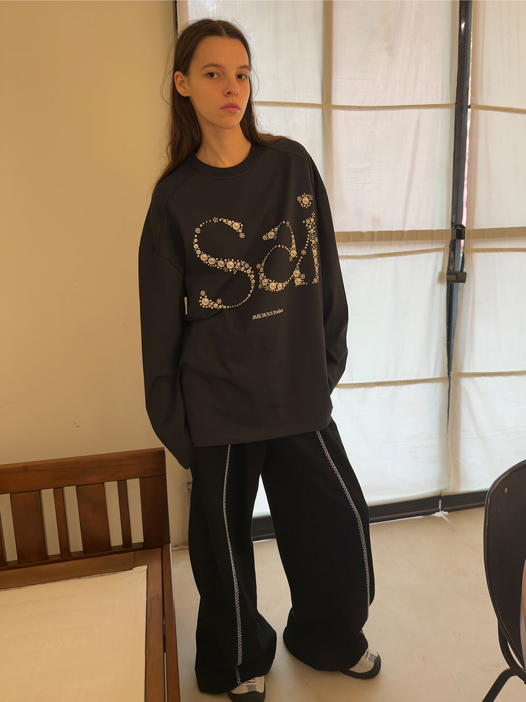 Sai Pearl Letter Print Long Sleeve T-Shirt