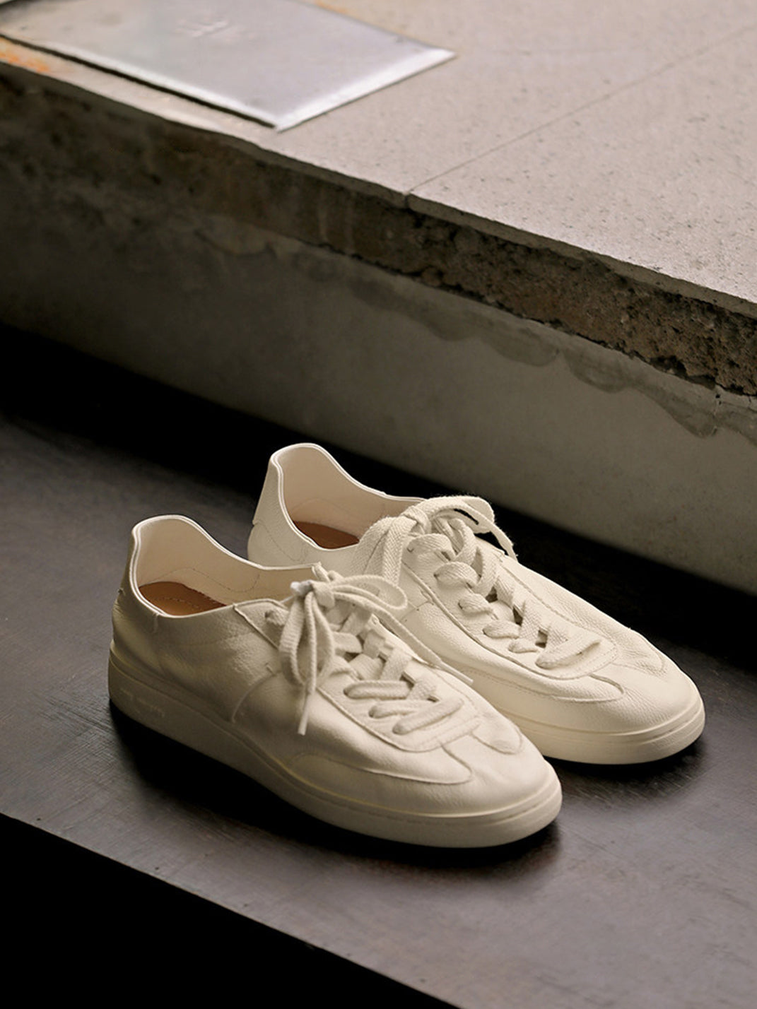 Low-Profile Cowhide Flats