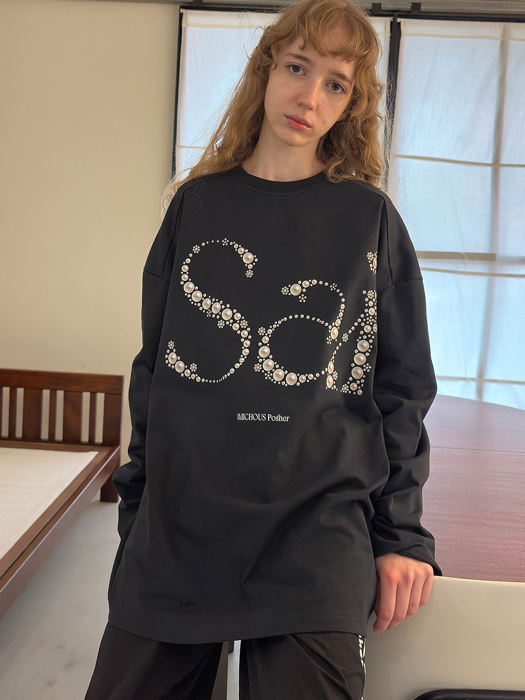 Sai Pearl Letter Print Long Sleeve T-Shirt