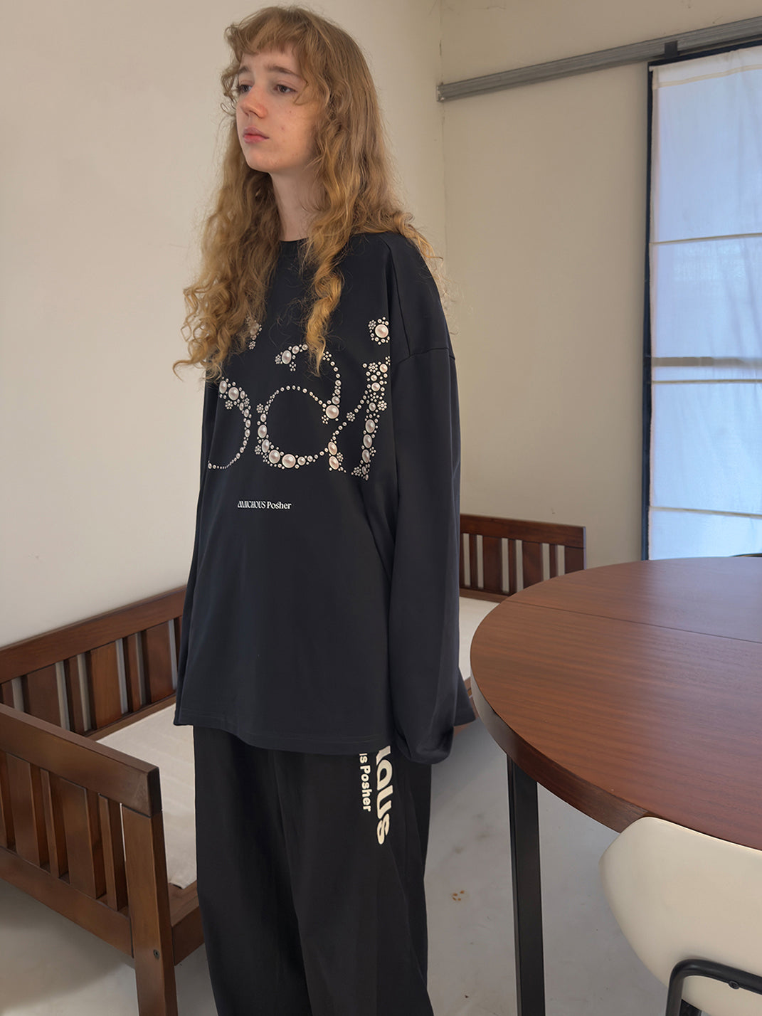 Sai Pearl Letter Print Long Sleeve T-Shirt
