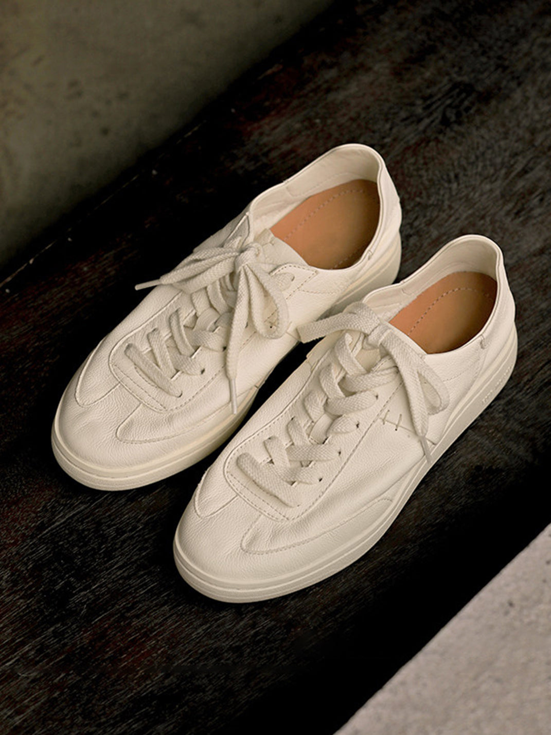 Low-Profile Cowhide Flats