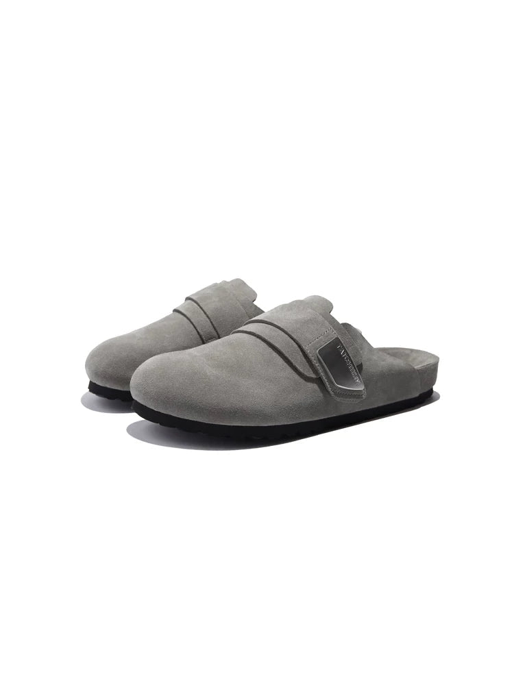Closed-Toe Leather Mule Sandals
