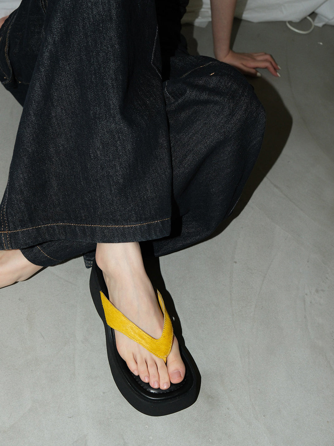Mooreyu Color-Pop Platform Flip-Flops