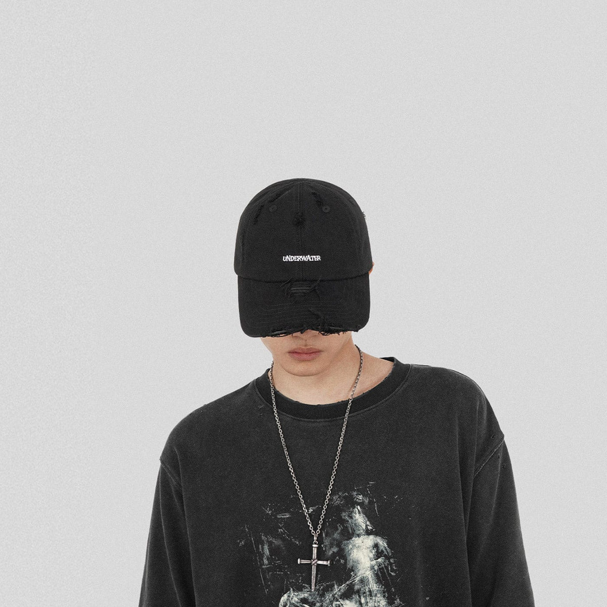 UNDERWATER Ripped Logo Hat