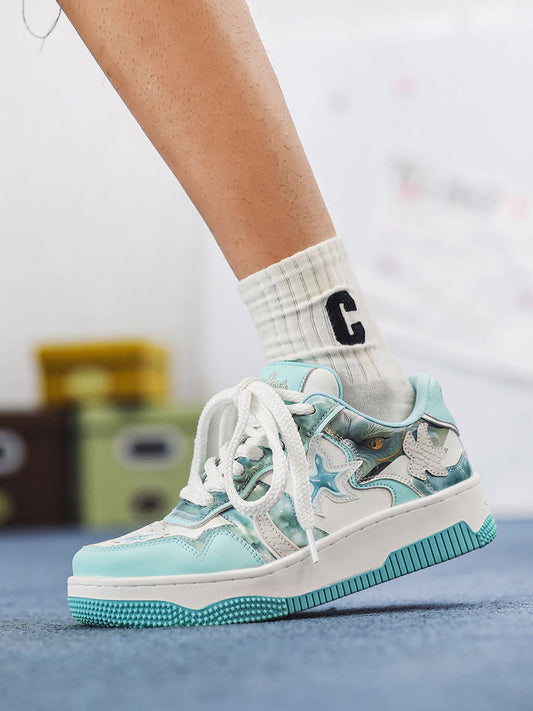 Green Star-Patch Platform Skate Sneakers