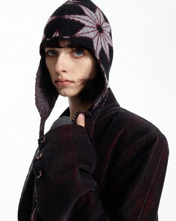 EMO Retro Star Contrast Knit Aviator Hat