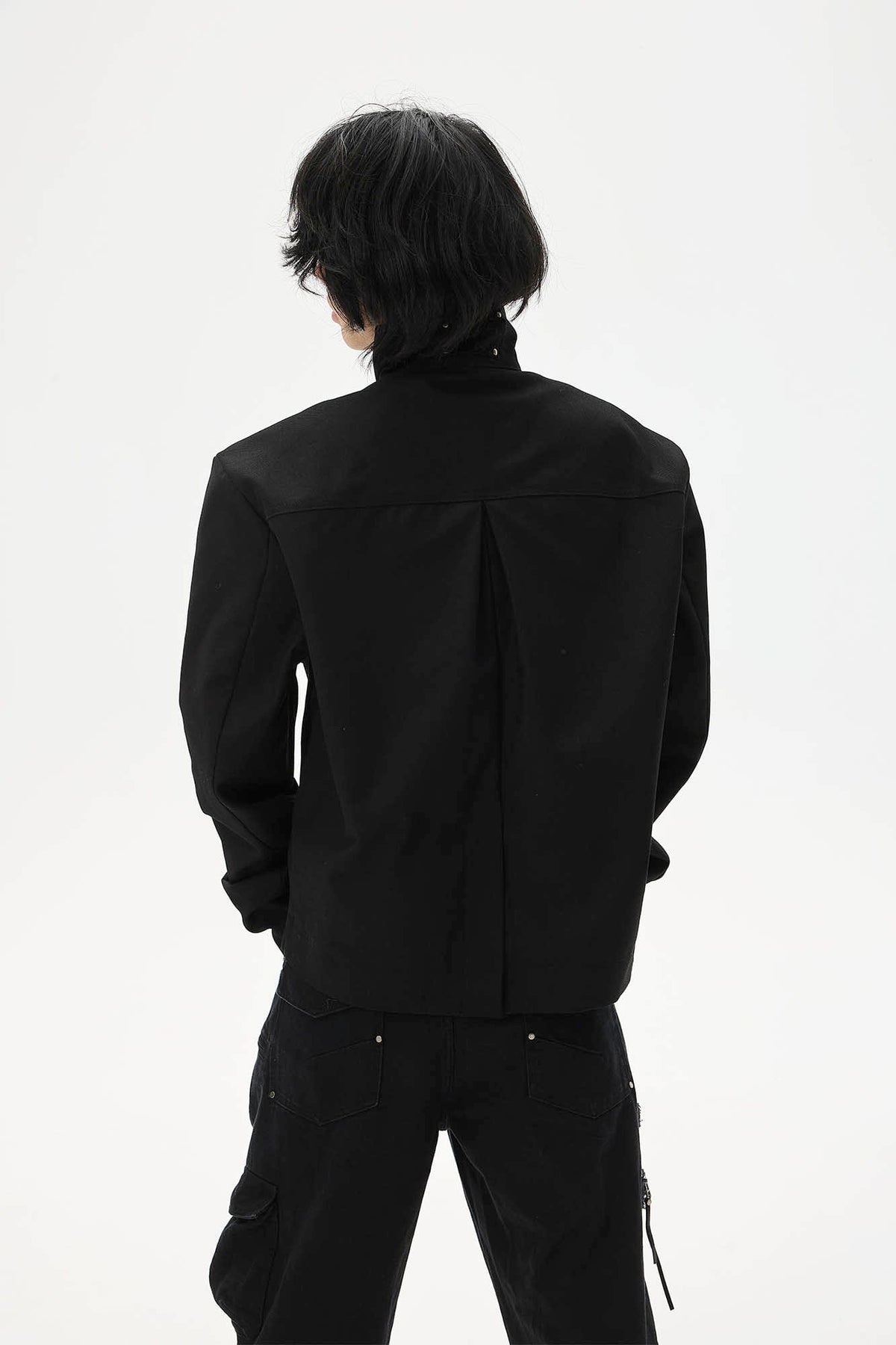 WHISTLEHUNTER Multi-Pocket Magnetic Closure Jacket