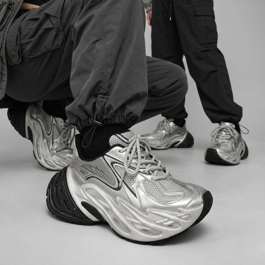Wave gradient sole design sneakers  HL3256