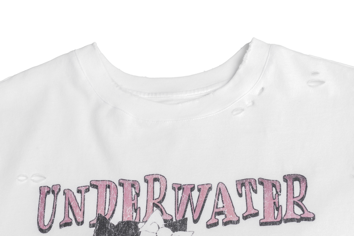 UNDERWATER Distressed Black Cat Graphic T-Shirt