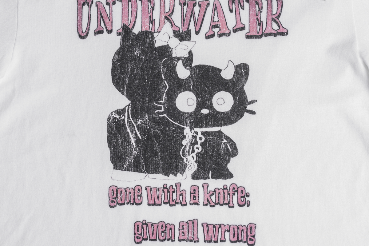 UNDERWATER Distressed Black Cat Graphic T-Shirt