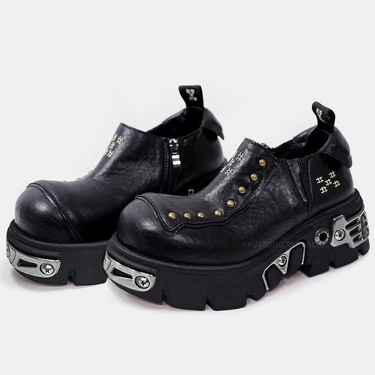 Gimmick material frame design sole cut platform sneakers  HL3122