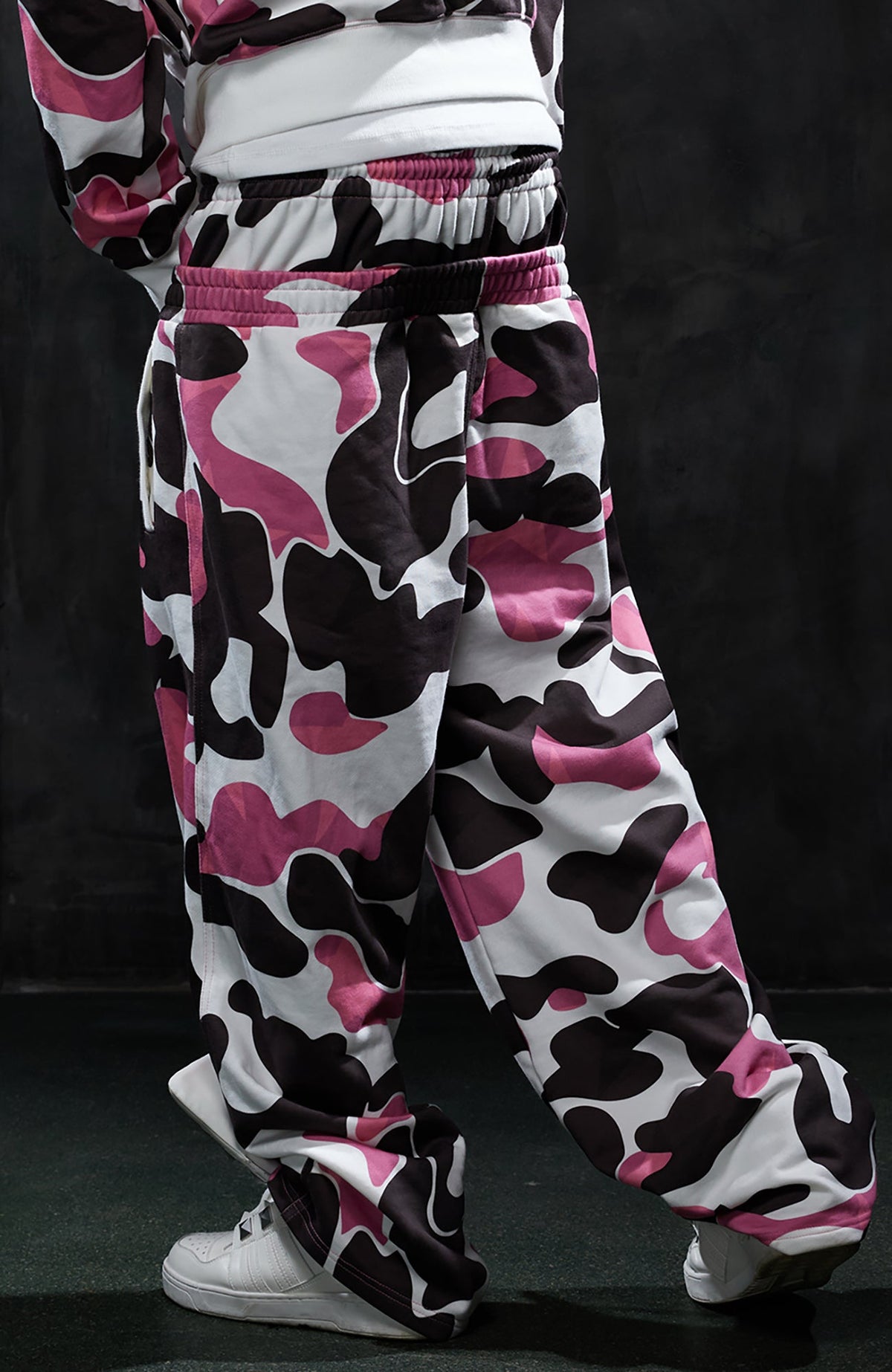 DND4DES Double-Waistband Camo Star Wide-Leg Sweatpants