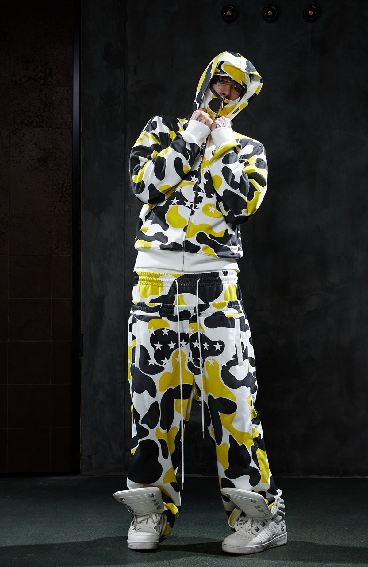 DND4DES Double-Waistband Camo Star Wide-Leg Sweatpants