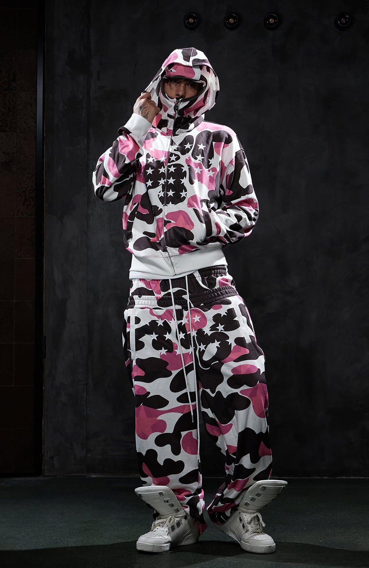 DND4DES Double-Waistband Camo Star Wide-Leg Sweatpants