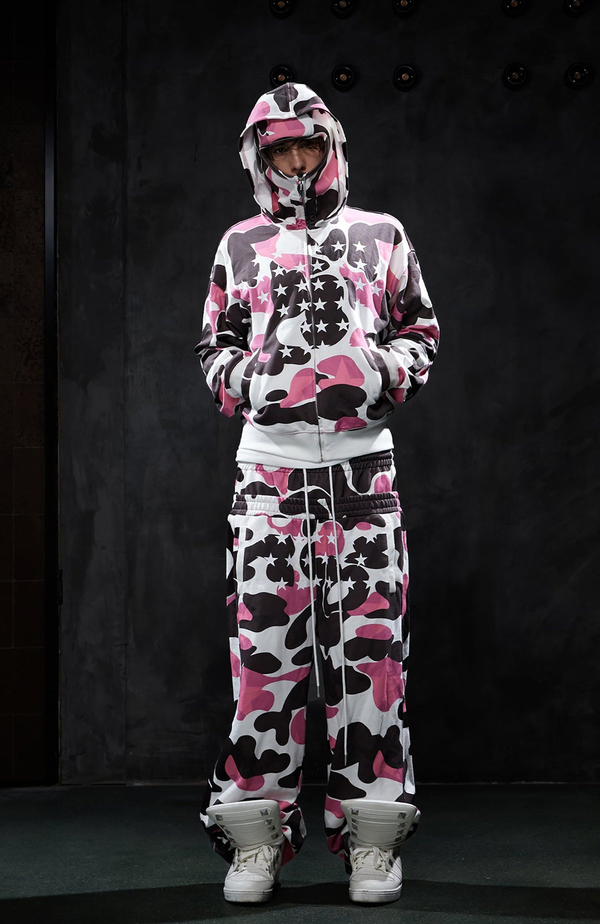DND4DES Double-Waistband Camo Star Wide-Leg Sweatpants