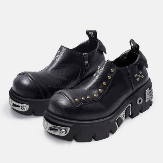 Gimmick material frame design sole cut platform sneakers  HL3122