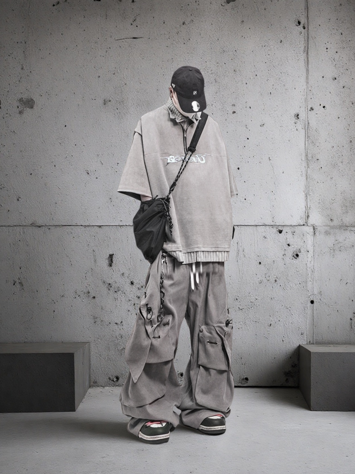 UUCSCC Multi-Pocket Curved Wide-Leg Pants