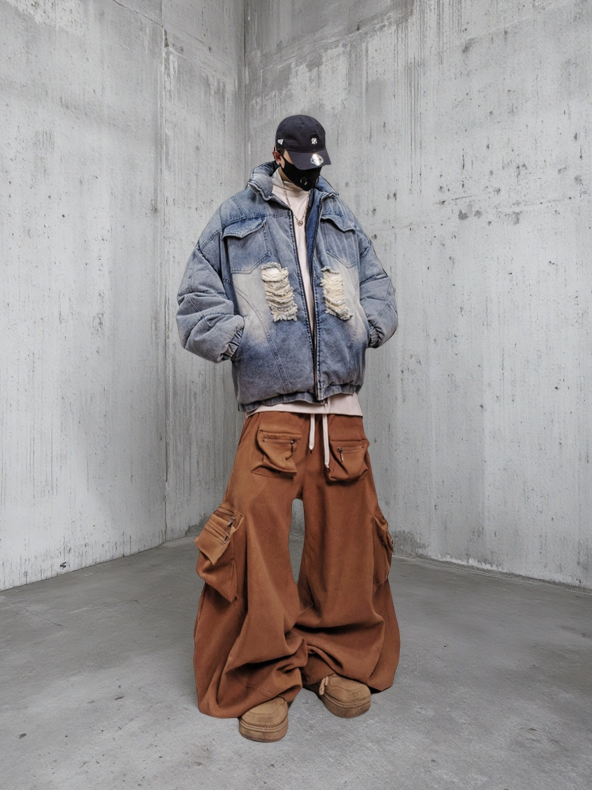 UUCSCC Curved Multi-Pocket Wide-Leg Cargo Pants