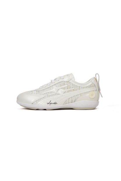 Lightweight German Army Trainers