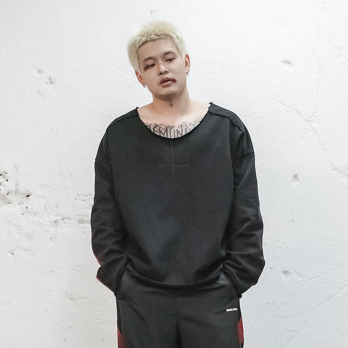 UNDERWATER Bleeding Edge Contrast Panel Sweatshirt