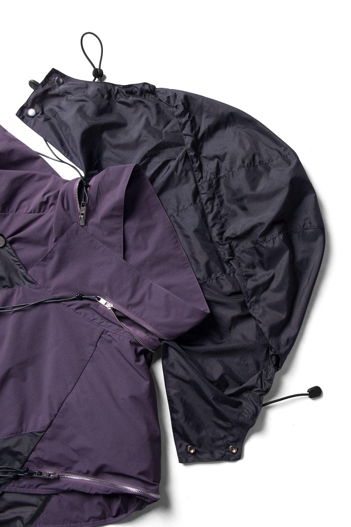RELABEL Detachable Sleeve Asymmetric UV Protection Jacket