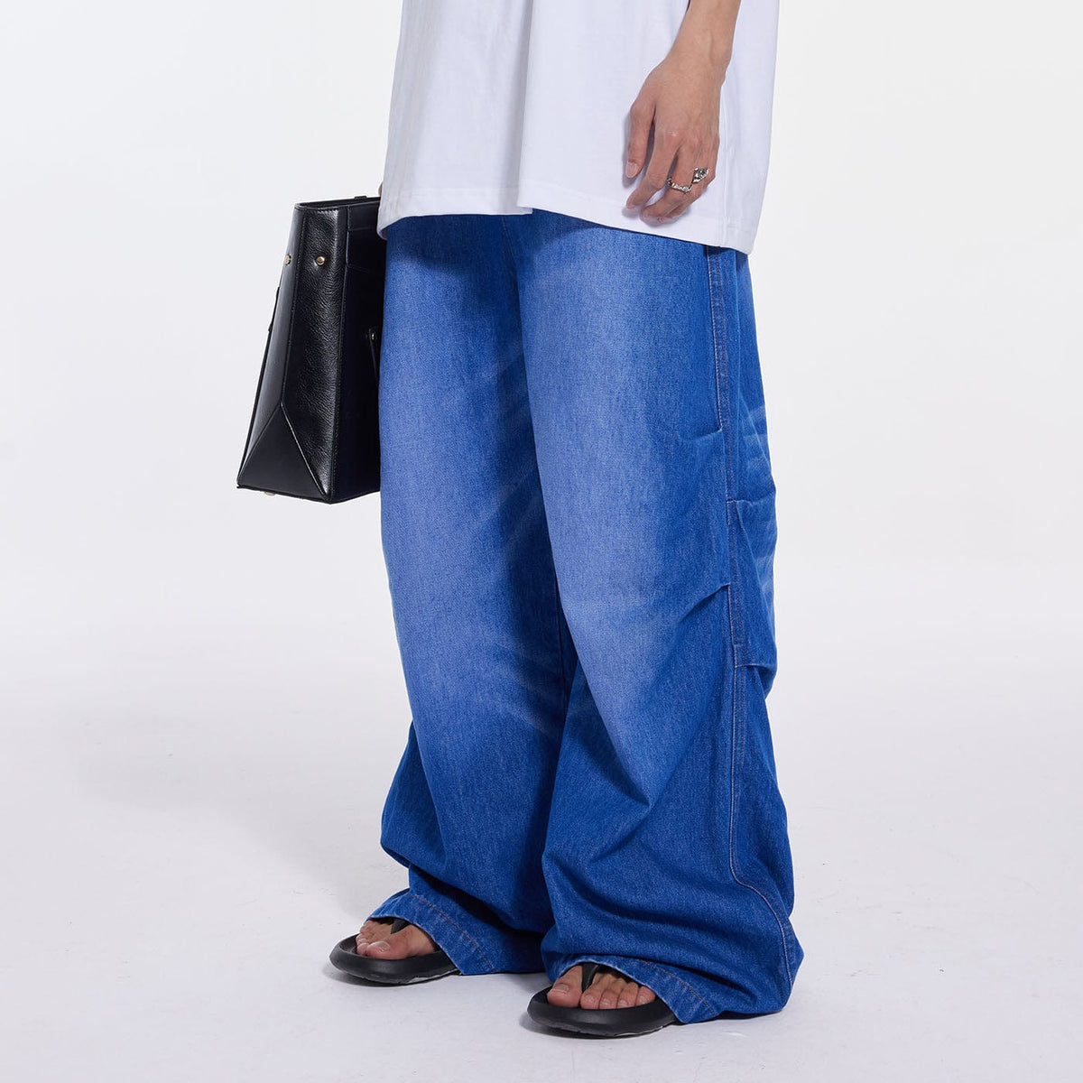 WHISTLEHUNTER Triple Washed Drape Jeans Blue