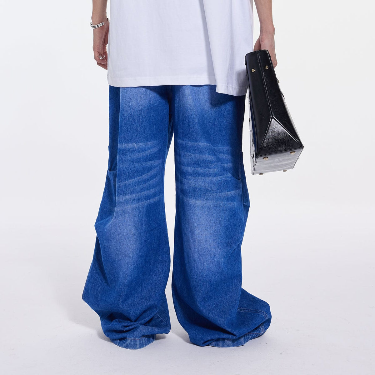 WHISTLEHUNTER Triple Washed Drape Jeans Blue