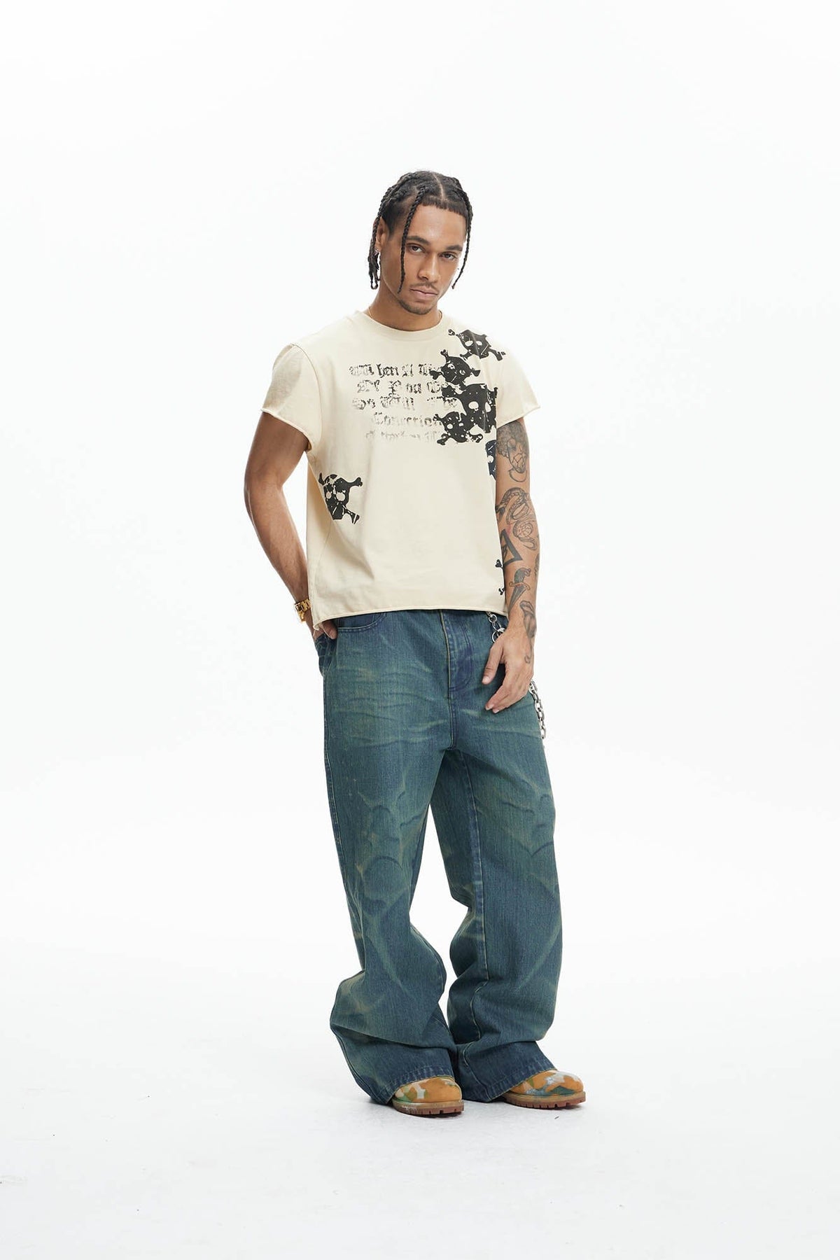 DND4DES Distressed Skull Graphic T-Shirt