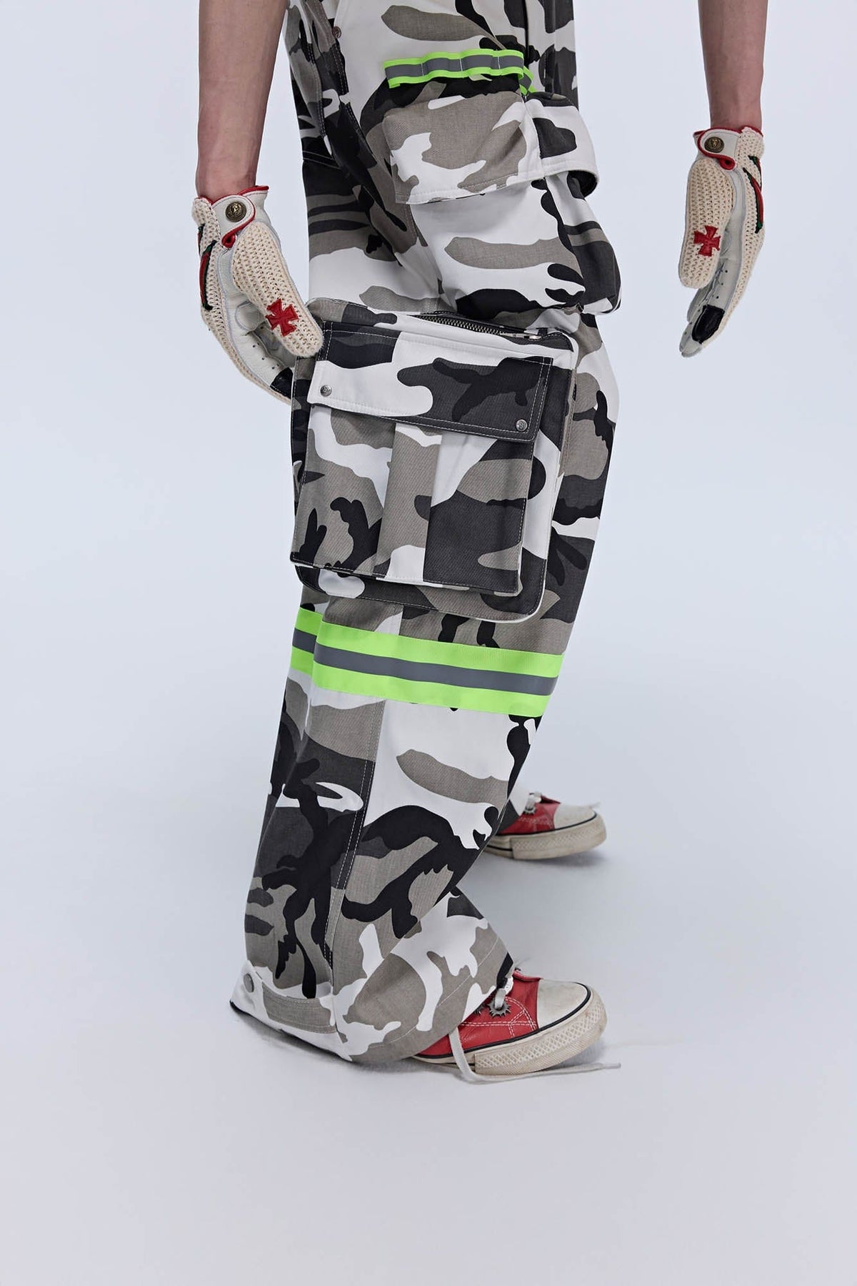 SAVAGEGROWTHWORLD Camo Reflective Multi-Pocket Cargo Pants