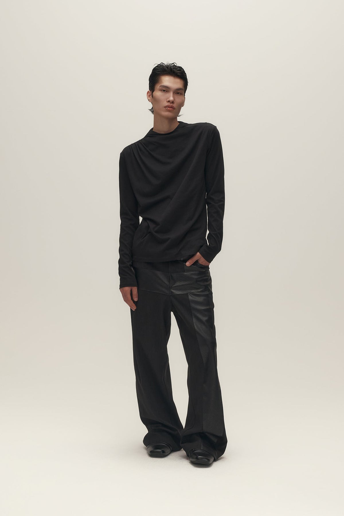 SAVAGEGROWTHWORLD Asymmetrical Drape Long-Sleeve Tee