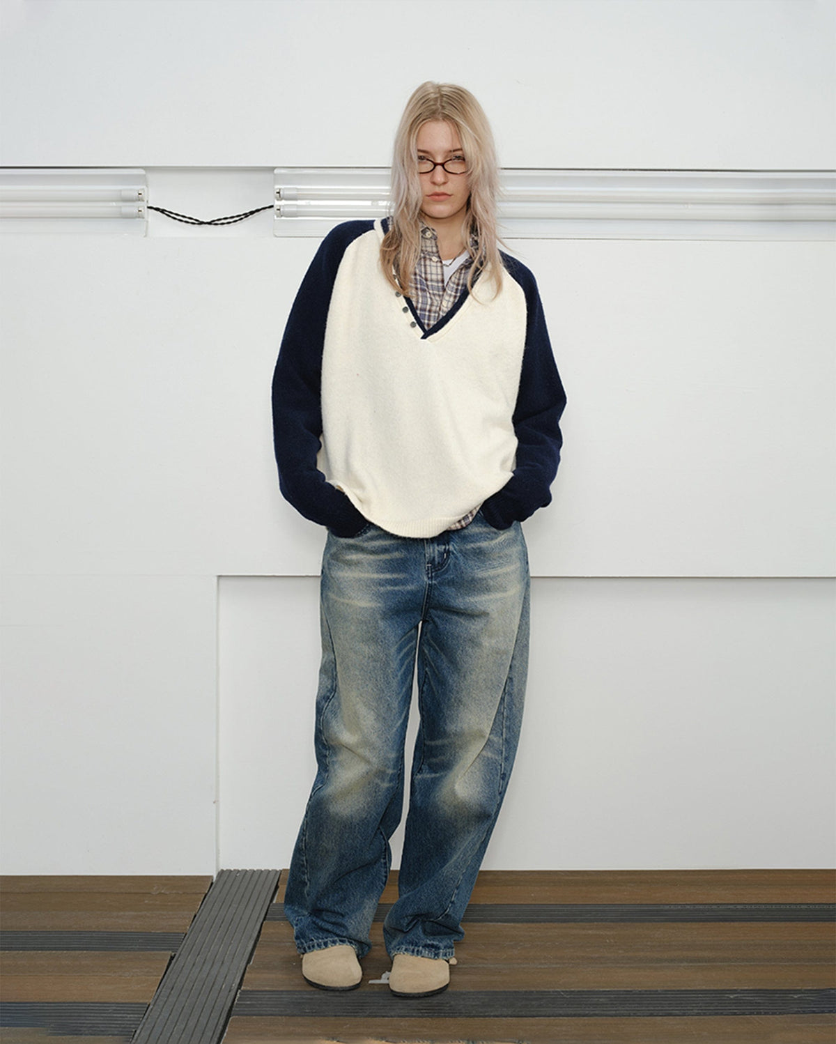 KREATE V-Neck Buttoned Color-Blocked Sweater