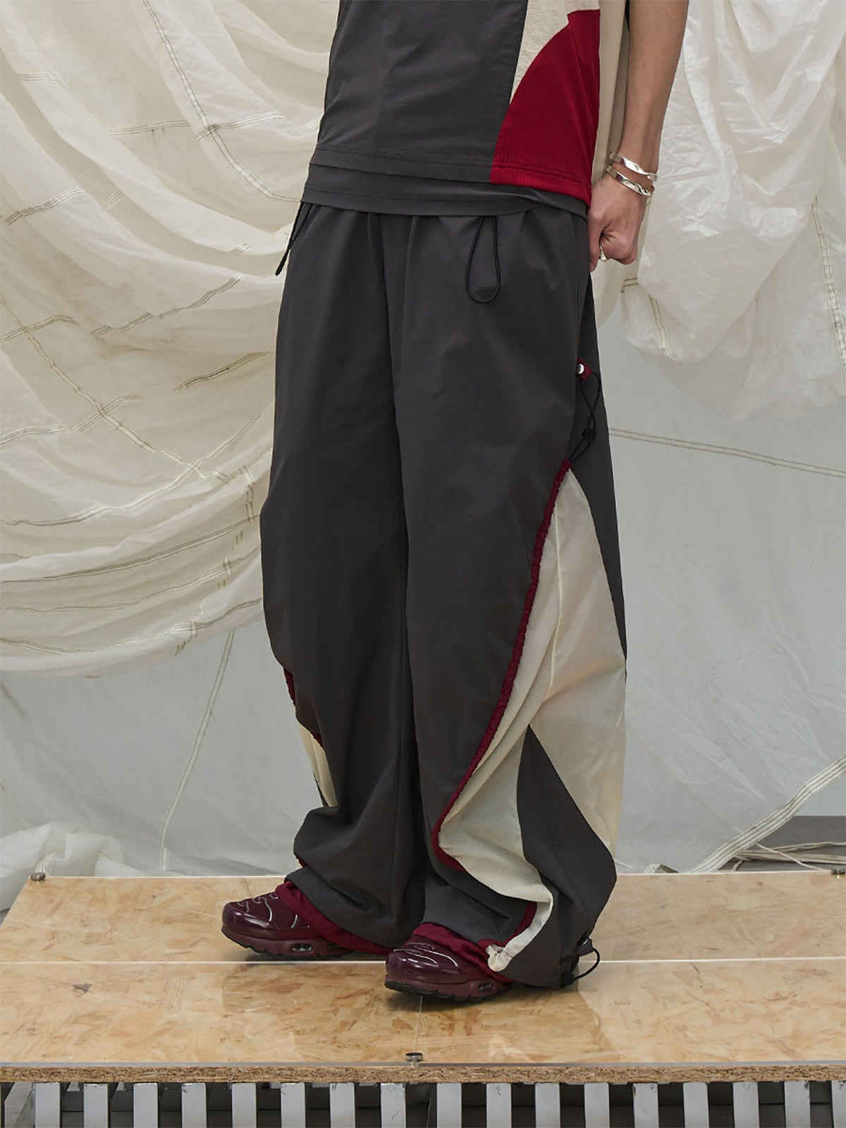 RELABEL Contrast Spliced Fold-Side Drawstring Pants